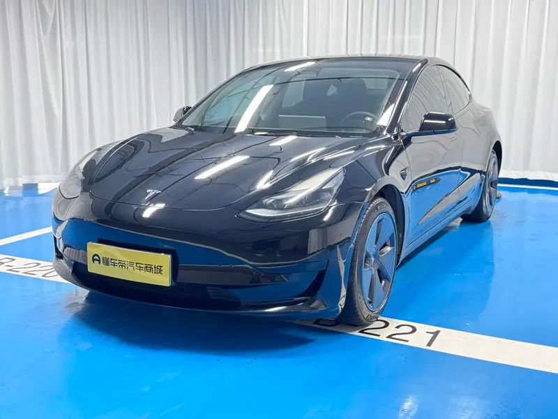 Tesla Model 3, 2022