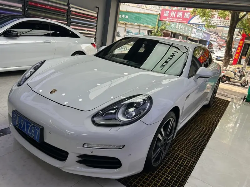 Porsche Panamera, 2014