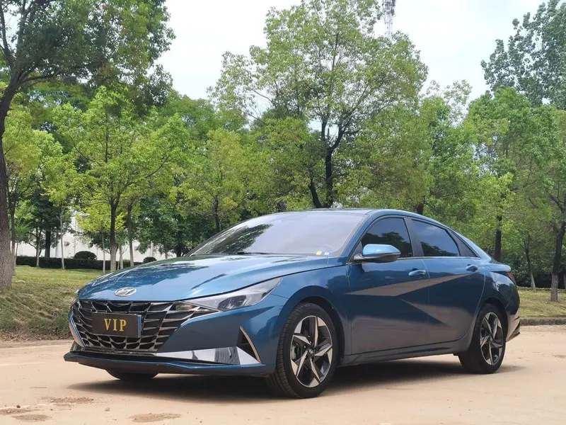 Hyundai Elantra, 2022
