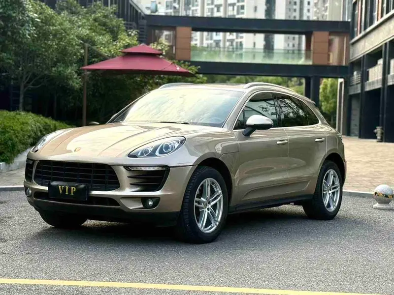 Porsche Macan, 2014