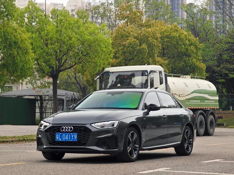 Audi A4L, 2022