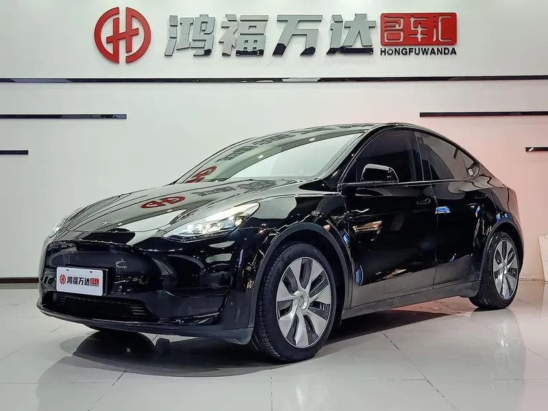 Tesla Model Y, 2022