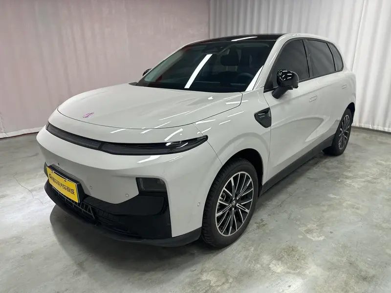 Leapmotor B10, 2025