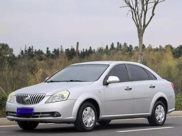 Buick Excelle, 2013