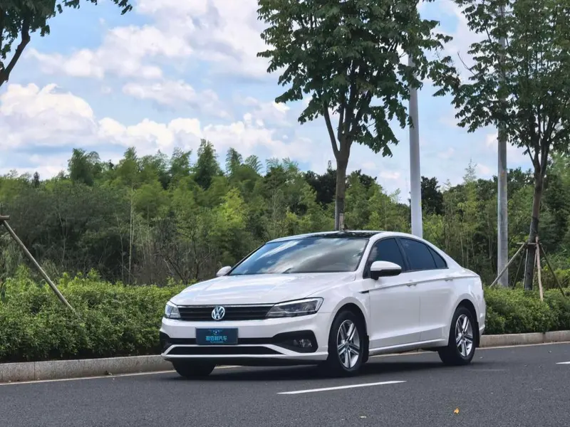 Volkswagen Lamando, 2021