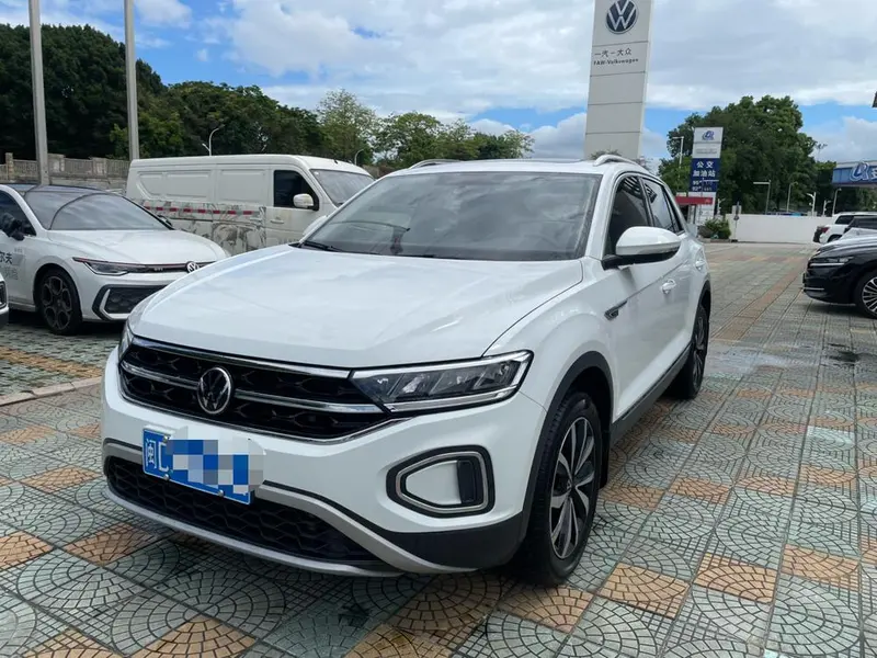 Volkswagen T-Roc, 2024