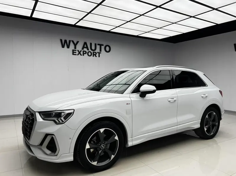 Audi Q3, 2022