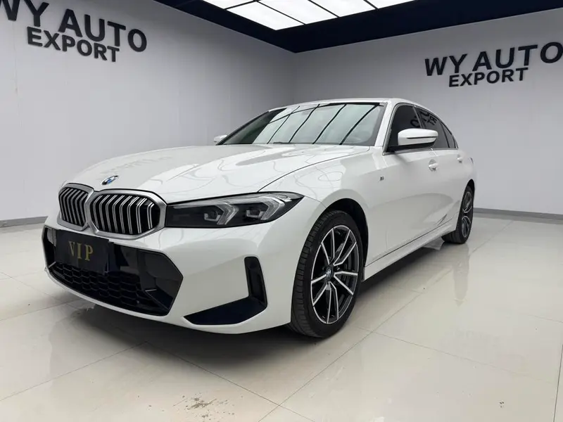 BMW 3-Series, 2023