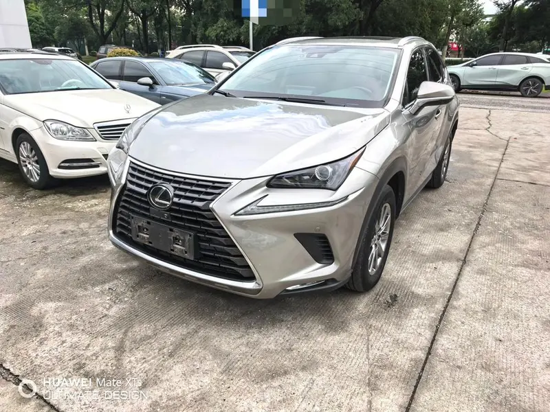 Lexus NX, 2020