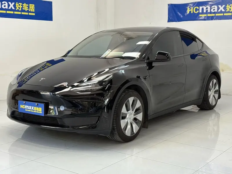 Tesla Model Y, 2022