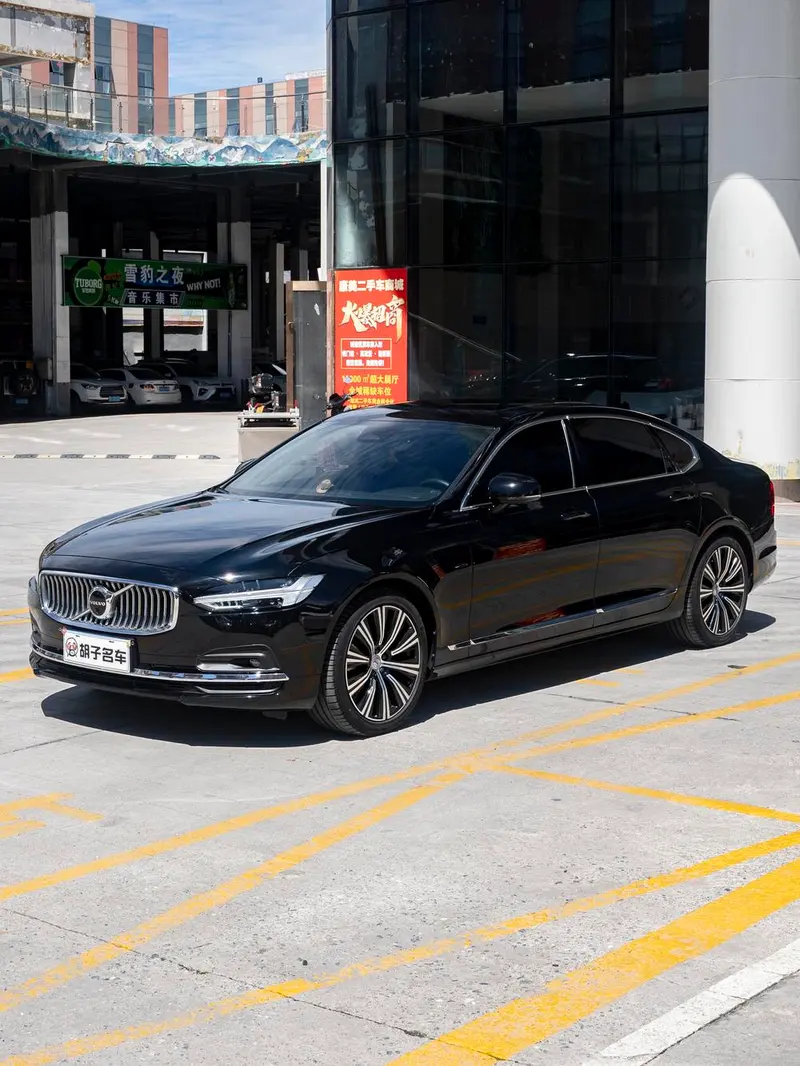 Volvo S90, 2023