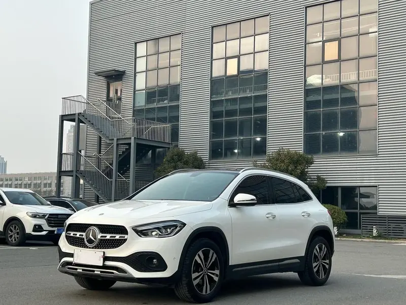 Mercedes-Benz GLA, 2020