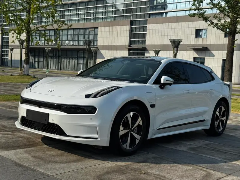 Zeekr 001, 2022
