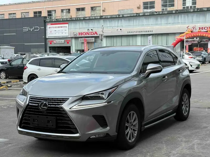 Lexus NX, 2018
