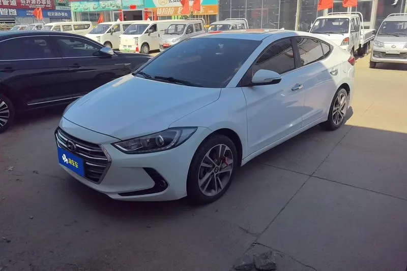 Hyundai Elantra Lingdong, 2016