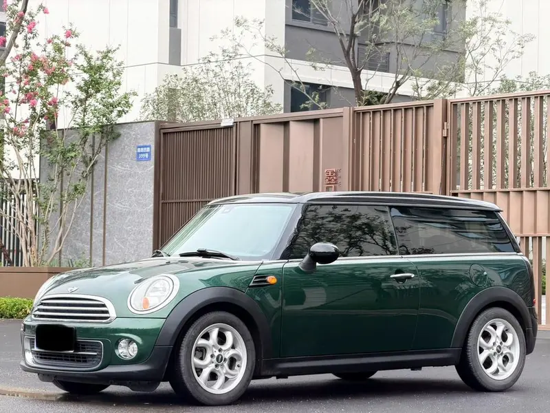 MINI CLUBMAN, 2011