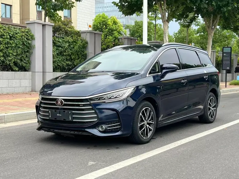 BYD Song MAX, 2017