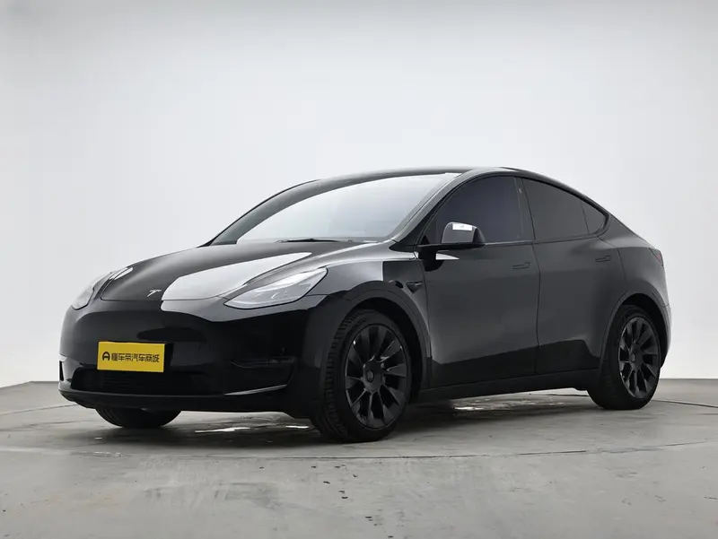 Tesla Model Y, 2021