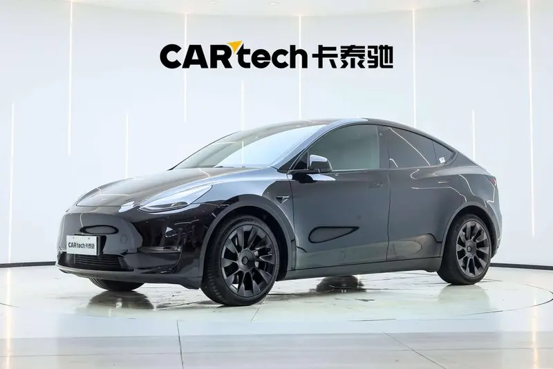 Tesla Model Y, 2021