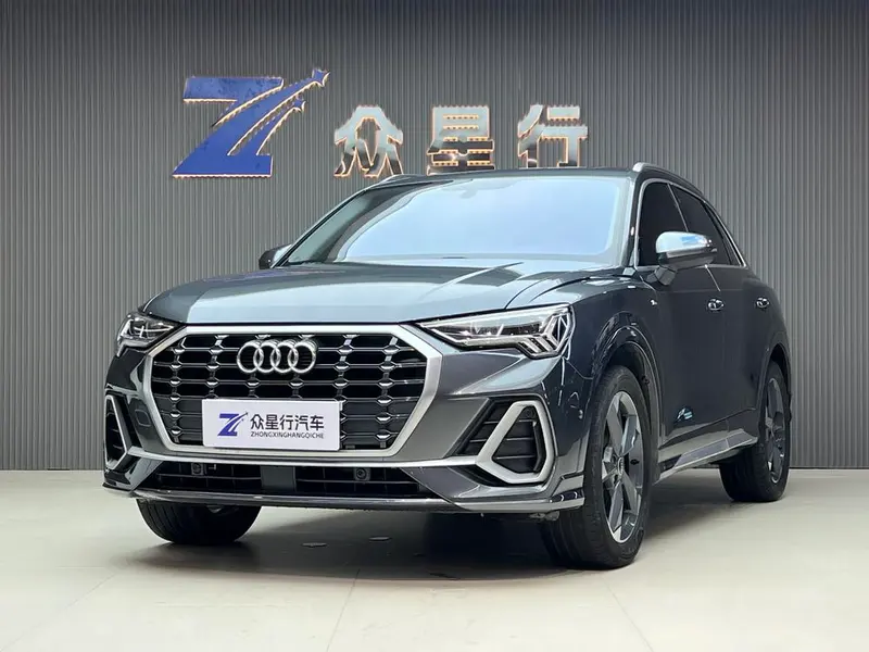 Audi Q3, 2022