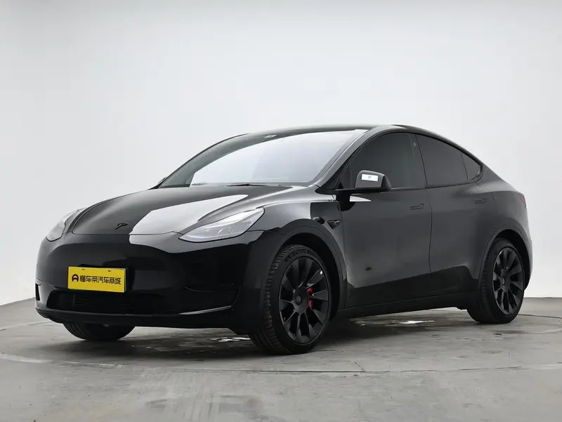 Tesla Model Y, 2022