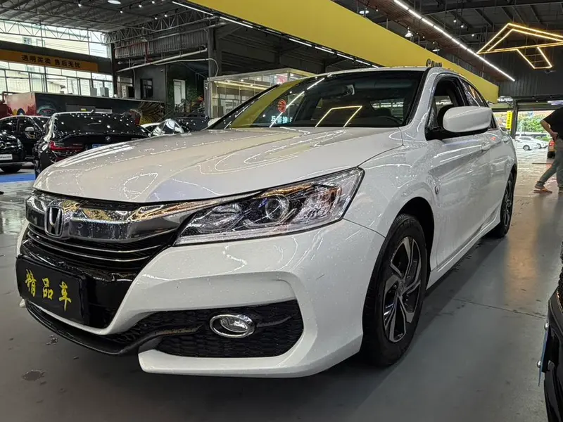 Honda Accord, 2016