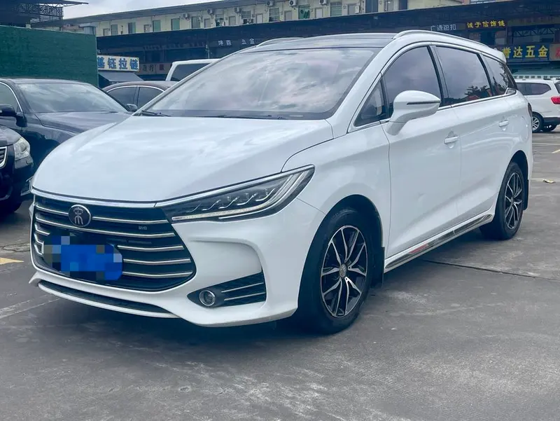 BYD Song MAX, 2017