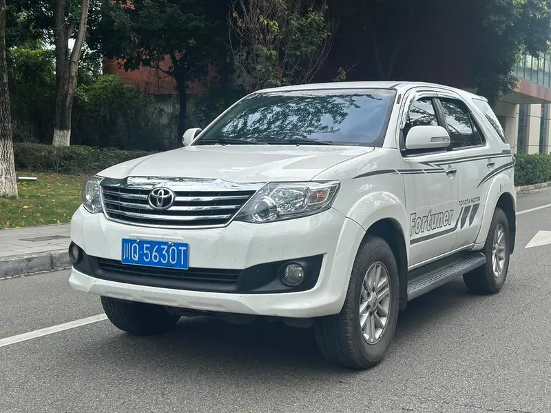 Toyota Fortuner, 2015