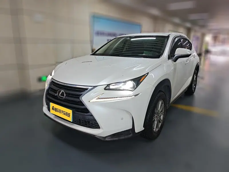 Lexus NX, 2015