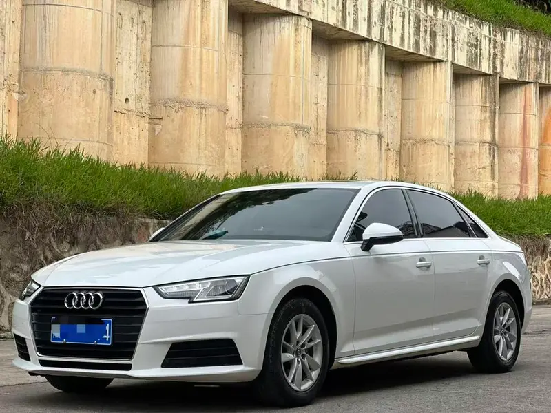 Audi A4L, 2017