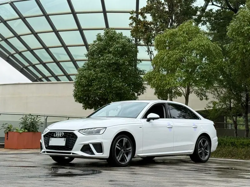Audi A4L, 2020