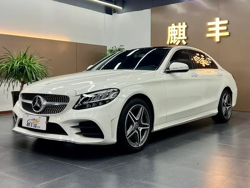Mercedes-Benz C-Class, 2020