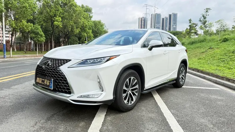 Lexus RX, 2020