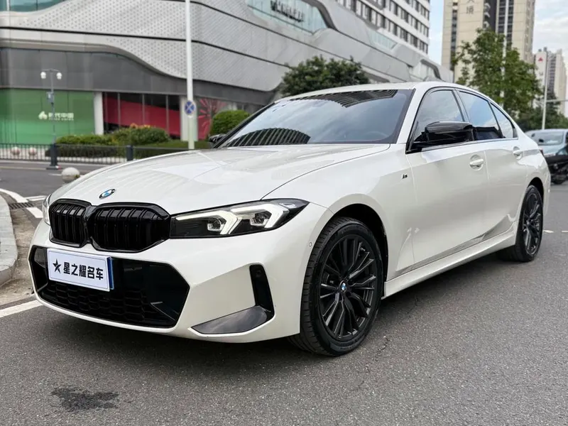 BMW 3-Series, 2023