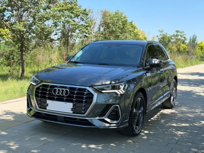 Audi Q3, 2022
