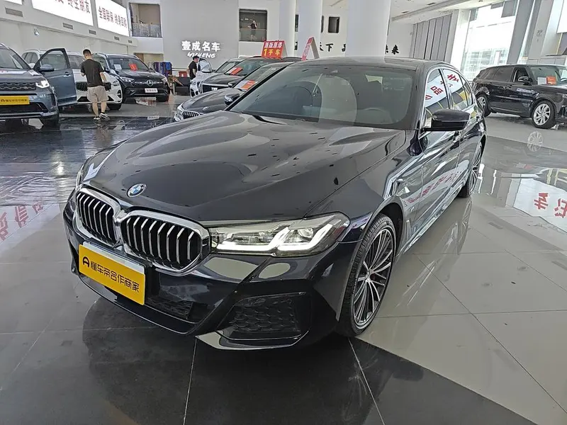BMW 5-Series, 2023