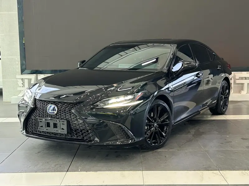 Lexus ES, 2021