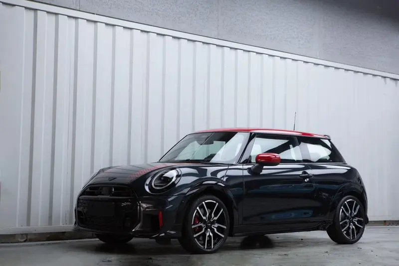 MINI JCW, 2025