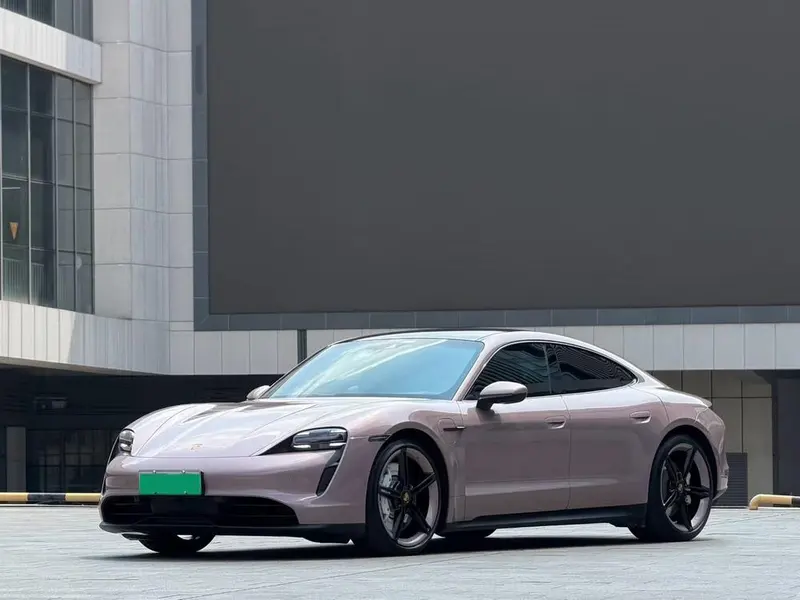 Porsche Taycan, 2022