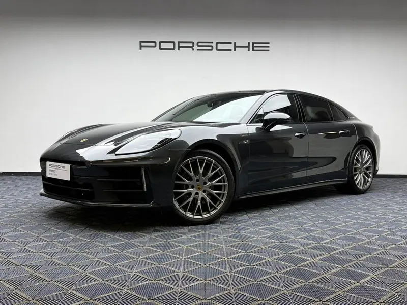 Porsche Panamera, 2024