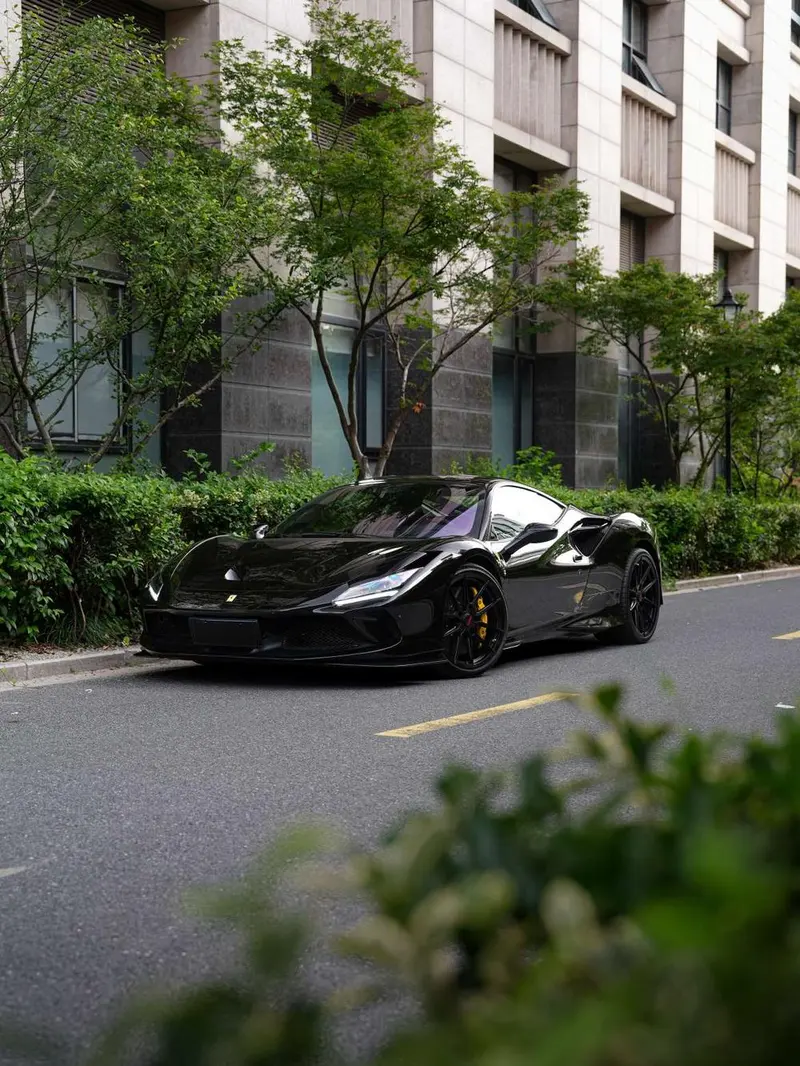 Ferrari F8, 2019