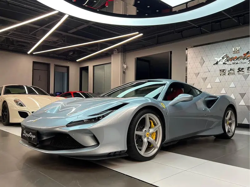 Ferrari F8, 2019