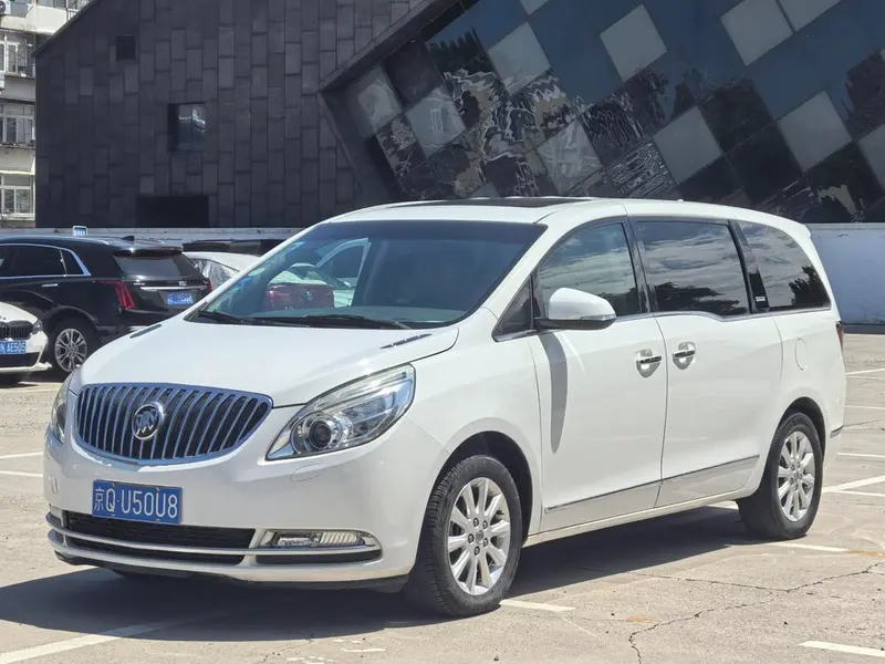 Buick GL8, 2013