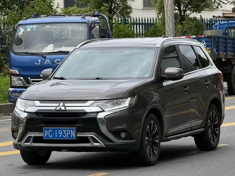 Mitsubishi Outlander, 2019