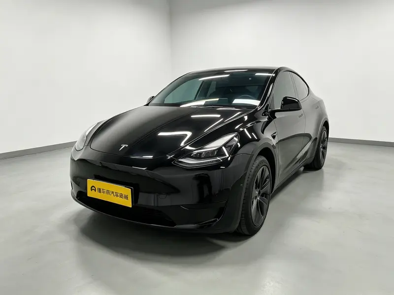 Tesla Model Y, 2023