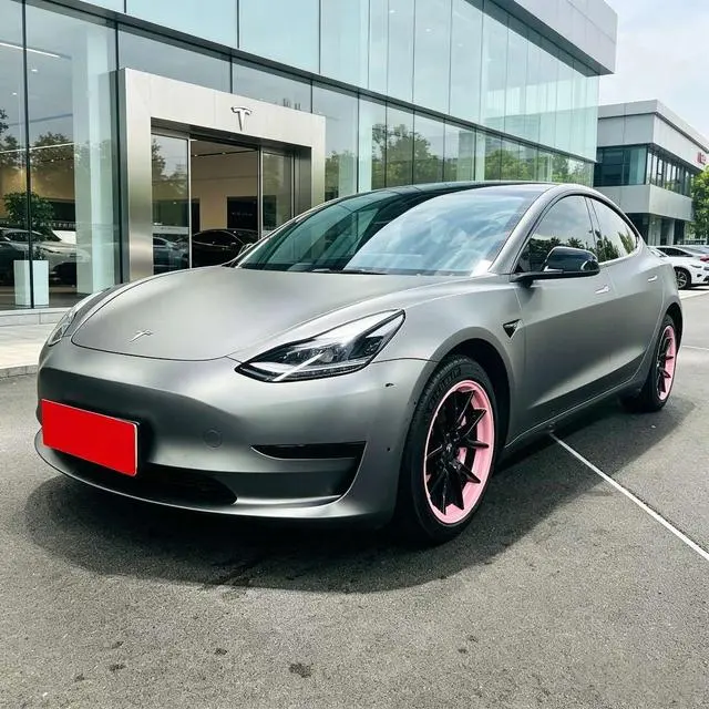 Tesla Model 3, 2022