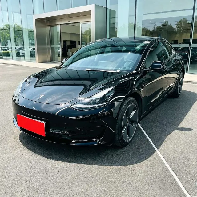 Tesla Model 3, 2022