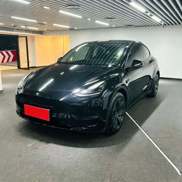 Tesla Model Y, 2021