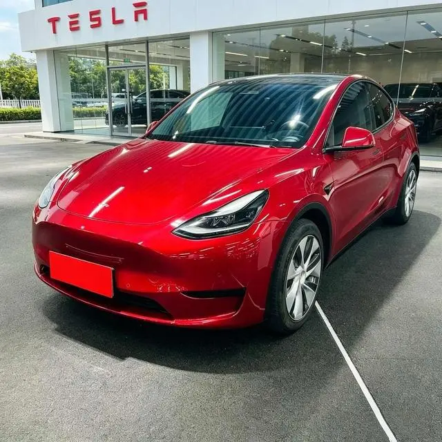 Tesla Model Y, 2022