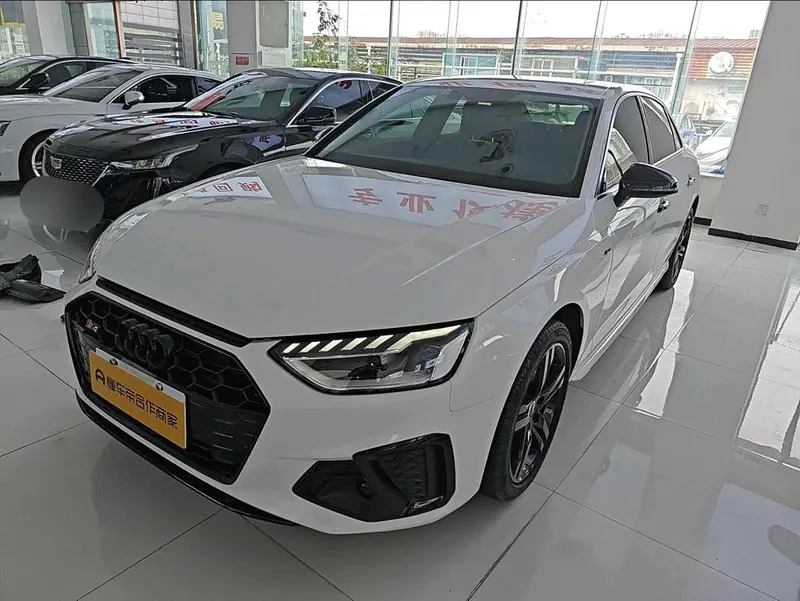 Audi A4L, 2023